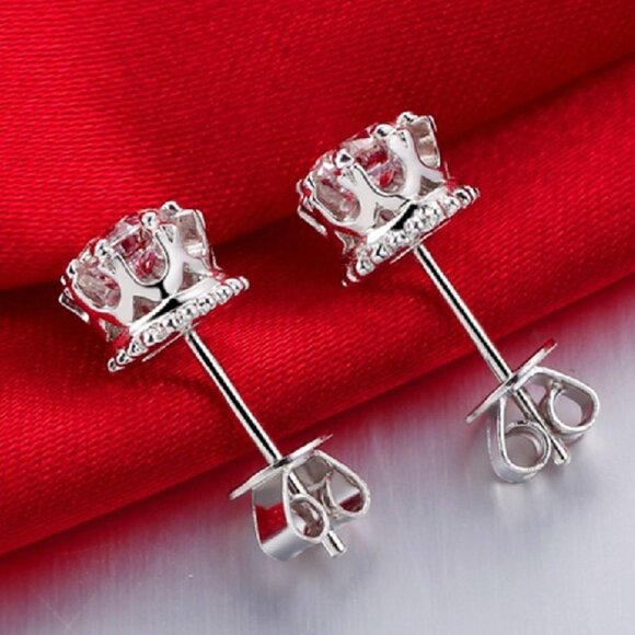 Beautiful CZ Flower Round Stud Earring for Women, INDN8598 - Picture 4 of 5